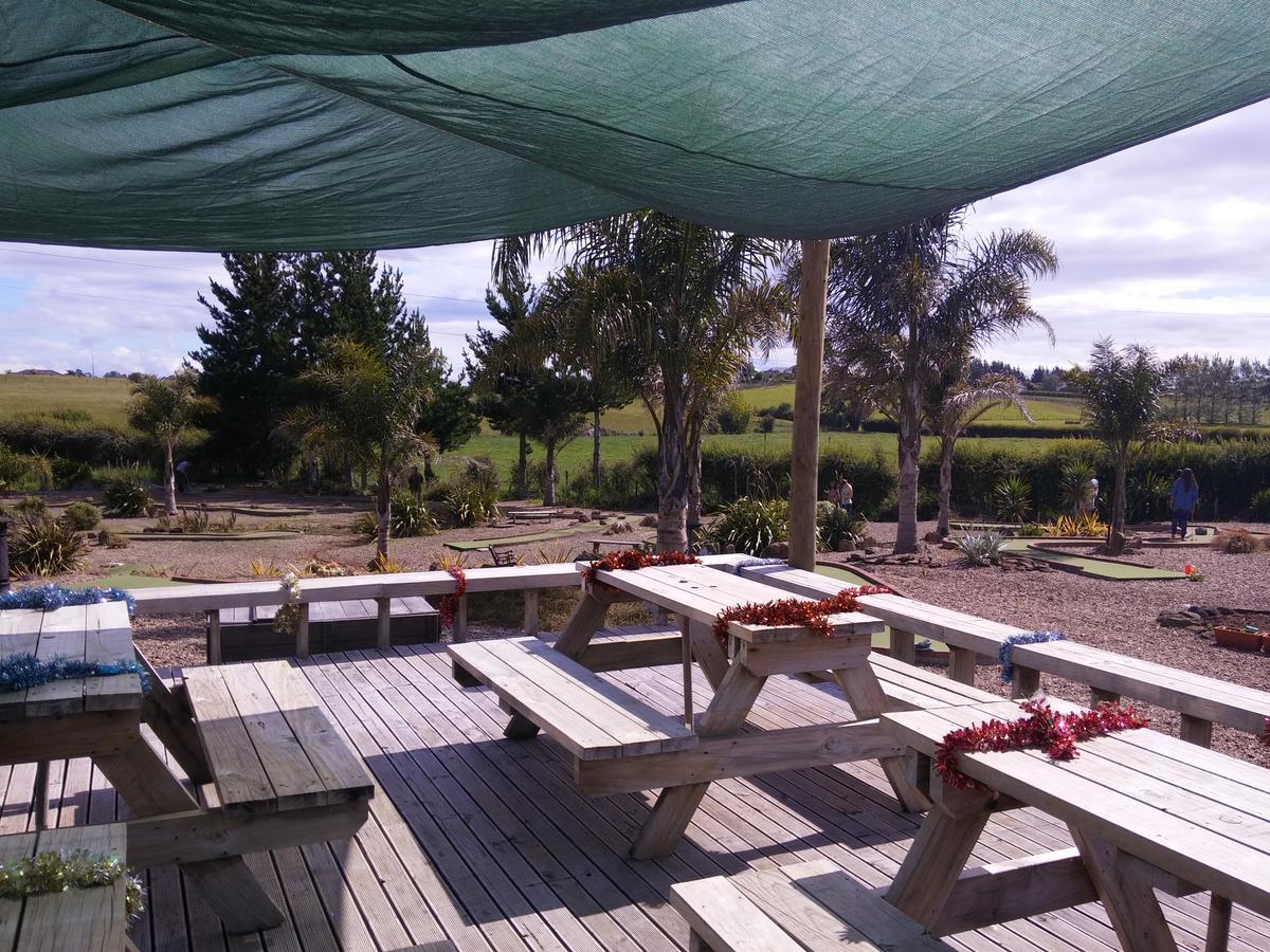 Hamilton Golf Lodge Bagian luar foto